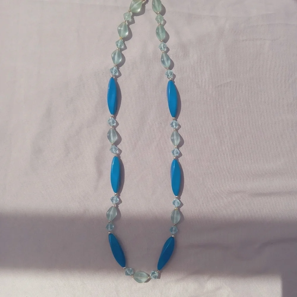 Lot of costume jewelry neckaces - Picture 3 of 6